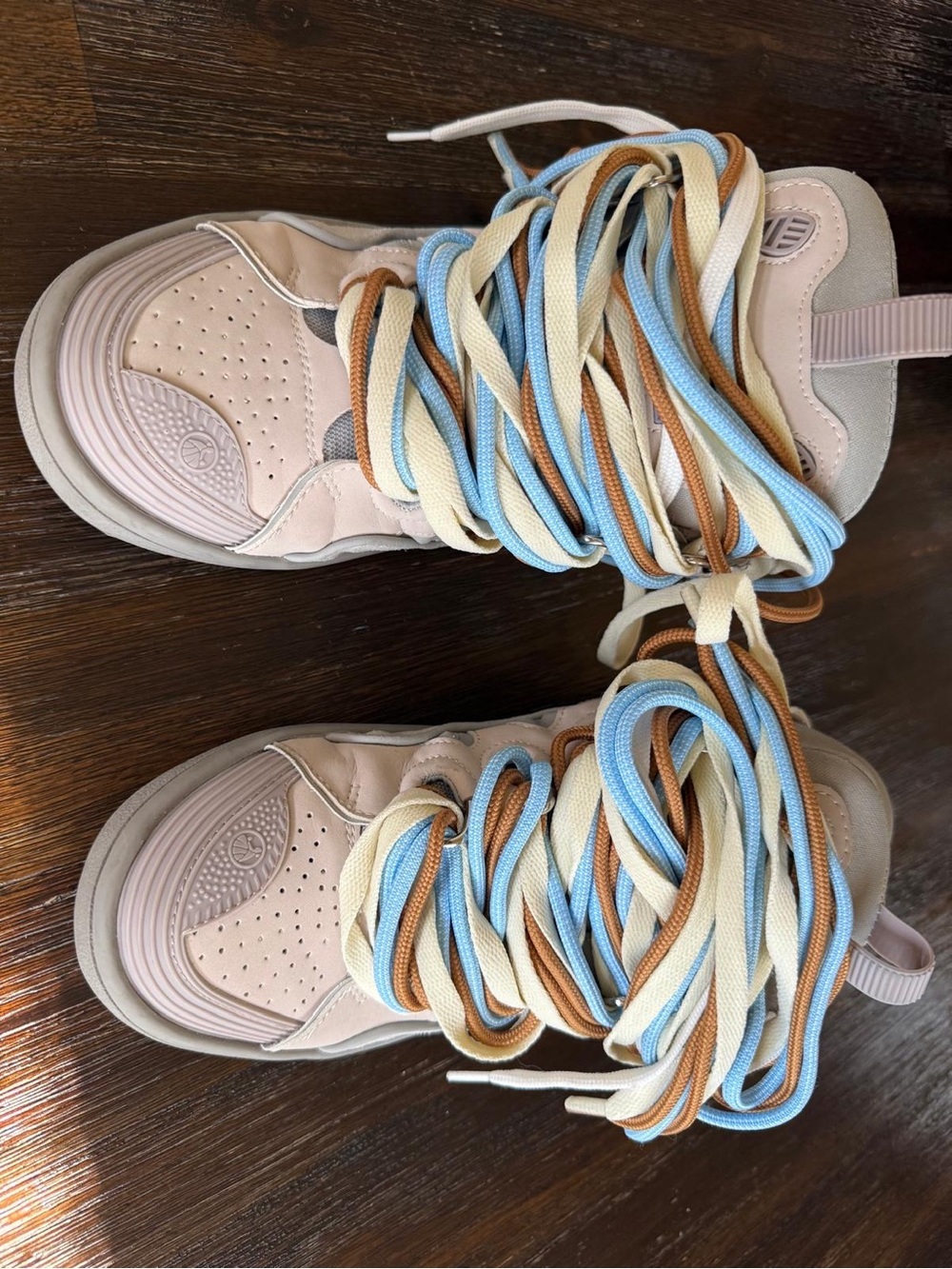 $970 RARE Lanvin women’s curb Sneakers in Blush pink with Blue and Tan Accents